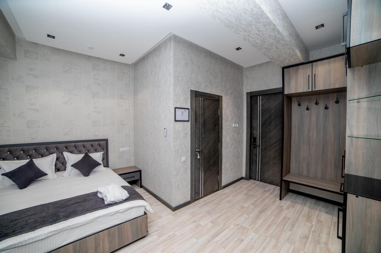 Hotel New York Tashkent Exterior photo